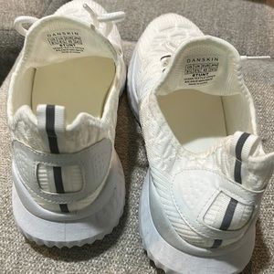 Da skin white trainers